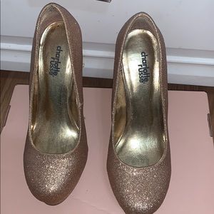 Gold glitter heels